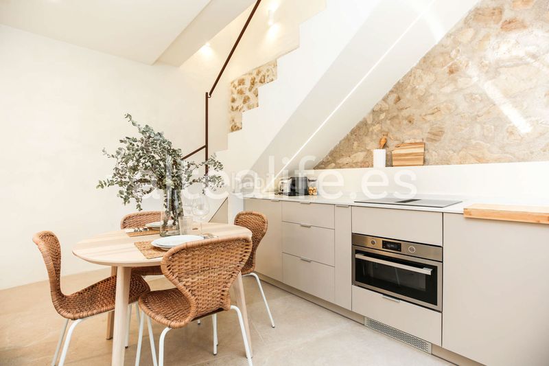 Foto 387bdd56-bc0d-4e58-848c-4a8d4faae675. Casa adossada amb xemeneia a Altea ciudad Altea