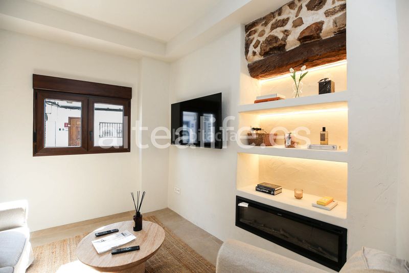 Foto 4a4ba03c-be73-41a9-87ca-44609cbd142b. Casa adossada amb xemeneia a Altea ciudad Altea