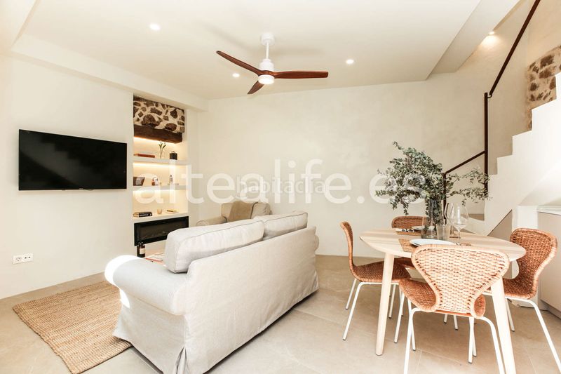 Foto b766912f-e7b8-4649-9d4e-0349378d2f56. Casa adossada amb xemeneia a Altea ciudad Altea