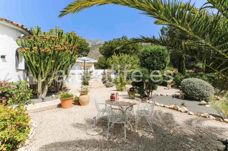 Foto 4a9d0a6f-19a8-4952-9624-92a2eedd5c7c. Xalet a carrer bassa 10 a Altea la vella Altea