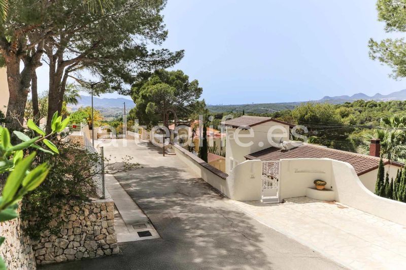 Foto 4f5962cc-a7d2-40d2-9078-72944daa7317. Xalet a carrer bassa 10 a Altea la vella Altea