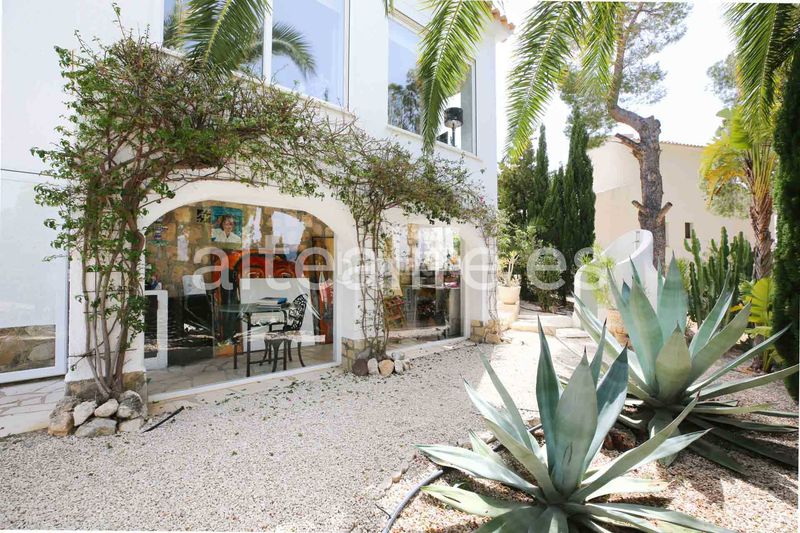 Foto 6e9e3281-837b-459d-a2cd-9b3e4fe23694. Xalet a carrer bassa 10 a Altea la vella Altea