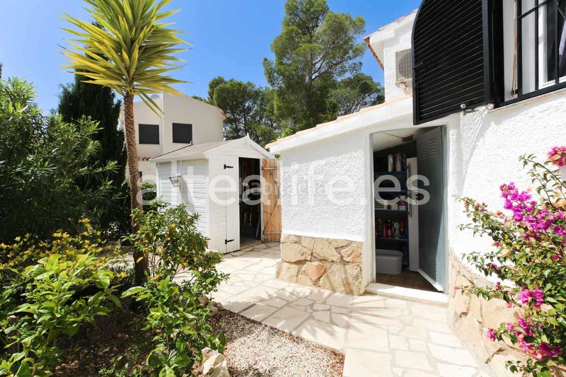 Foto ac3fb908-a3fe-48f0-a6b3-9f21362a80db. Xalet a carrer bassa 10 a Altea la vella Altea