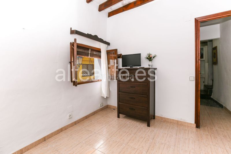 Foto 0301b120-b9cb-429a-a939-229200884c0f. Casa adossada amb xemeneia aparcament a Casco urbano Polop