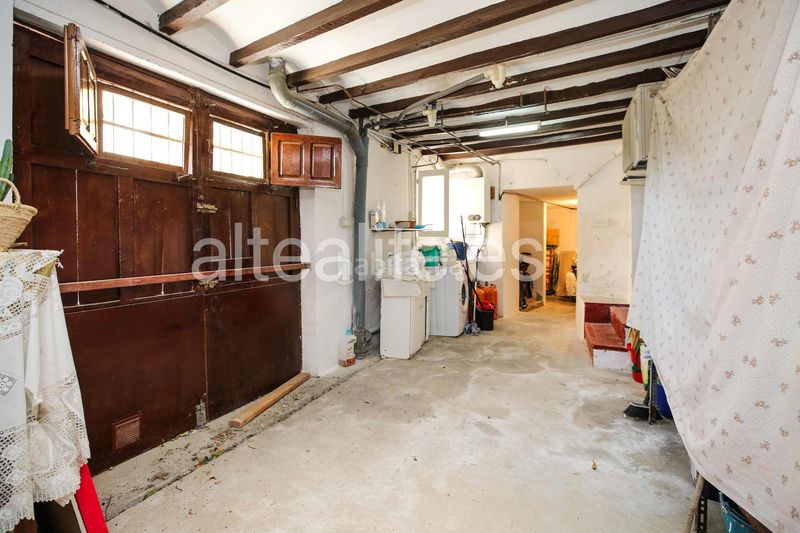 Foto dc903214-93e7-4029-bdae-20434c8fa812. Casa adossada amb xemeneia aparcament a Casco urbano Polop