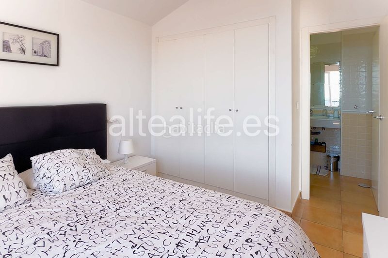 Foto 307db3b1-f64f-41b4-b3f9-9acb4005423e. Apartament amb aparcament piscina a Mascarat Altea