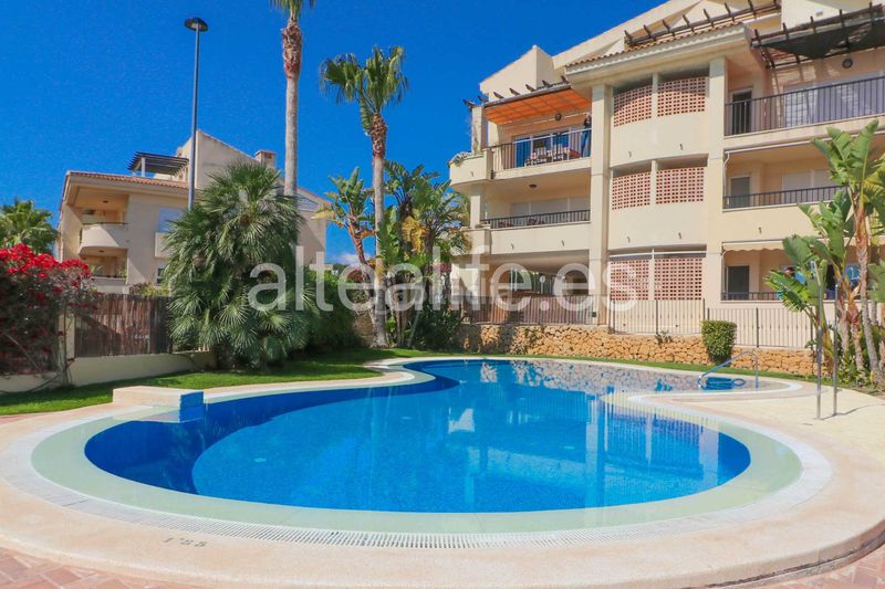 Foto 468d7ea7-ffc0-47f3-9e38-5e08167c8184. Apartament amb aparcament piscina a Mascarat Altea