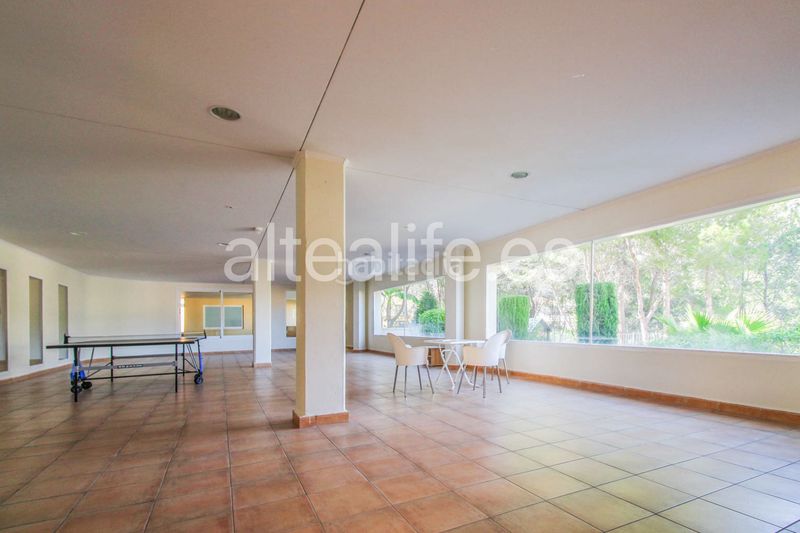 Foto 46941ba3-f6cc-4569-b811-6abcf0ef1f34. Apartament amb aparcament piscina a Mascarat Altea