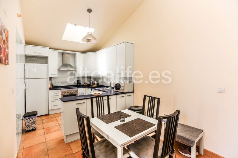 Foto 993d413a-19ce-4ddf-beff-41db626fa6a0. Apartament amb aparcament piscina a Mascarat Altea