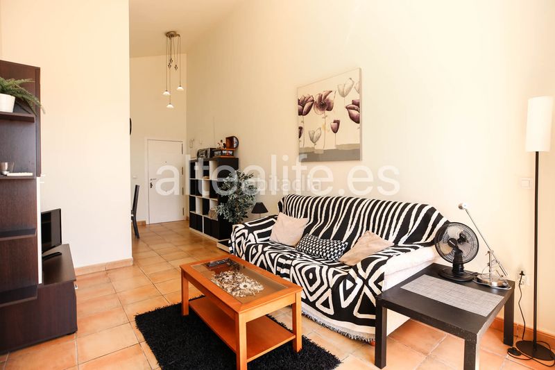 Foto e8a75488-7d44-4f19-9130-ac95734dccf4. Apartament amb aparcament piscina a Mascarat Altea
