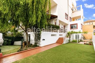 Semi detached house  Carrer barbados. Casa adosada en venta en la coloma la nucía con jardín, terraza
