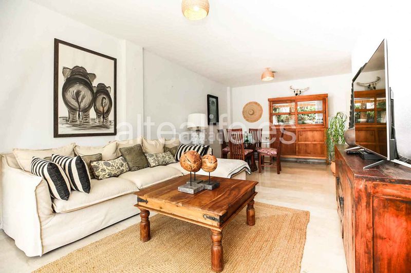 Foto 0b3abc49-3bda-4c14-9fd0-1d43c7ce239f. Apartament amb calefacció aparcament piscina a Altea ciudad Altea