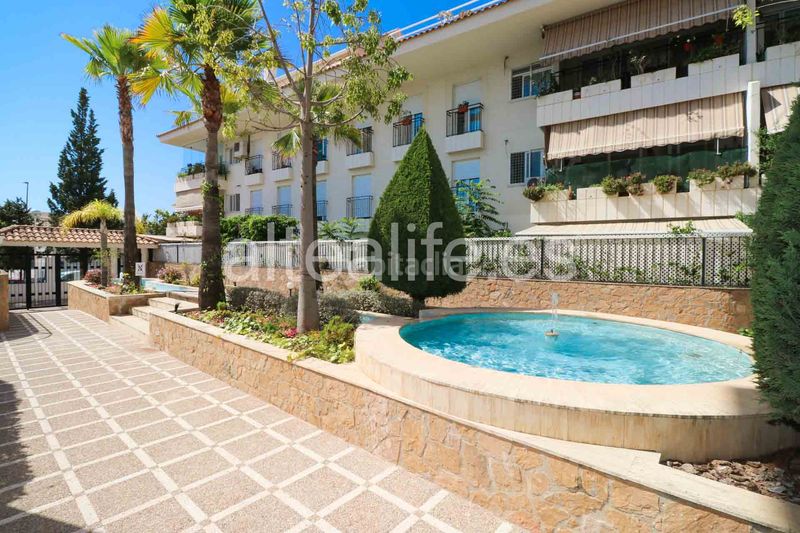 Foto 1ada0958-c811-4896-93c1-4f588e53b76a. Apartament amb calefacció aparcament piscina a Altea ciudad Altea