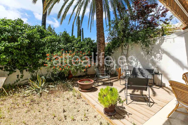 Foto 6a4d63a0-f61b-449c-931b-45150c75feeb. Apartament amb calefacció aparcament piscina a Altea ciudad Altea