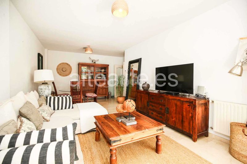 Foto 8a9d2ad8-98bc-406f-90ad-ce01cf298330. Apartament amb calefacció aparcament piscina a Altea ciudad Altea