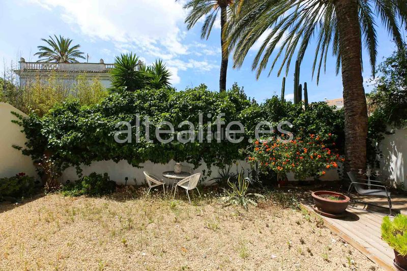 Foto 91ec9509-bdf6-4cb7-8e99-47e0545ba37e. Apartament amb calefacció aparcament piscina a Altea ciudad Altea