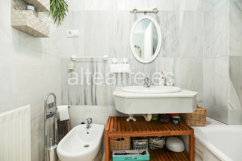 Foto 943c0574-f45c-48c0-8fbd-0d2fc7068752. Apartament amb calefacció aparcament piscina a Altea ciudad Altea