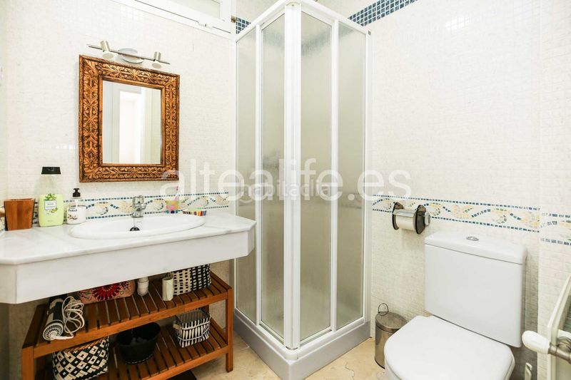 Foto 9514fc5a-0f48-4205-ac36-e4c4fb865f0d. Apartament amb calefacció aparcament piscina a Altea ciudad Altea
