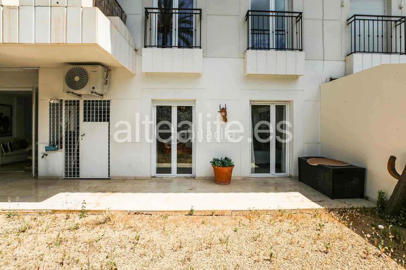 Foto d050acff-730e-4994-9628-eaaa9fb27165. Apartament amb calefacció aparcament piscina a Altea ciudad Altea