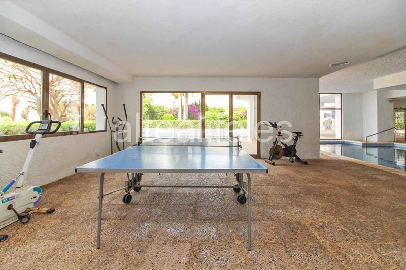 Foto 3fe315b4-da19-42f8-b85b-3f8c35d5e245. Apartament amb xemeneia aparcament piscina a L´Olla Altea