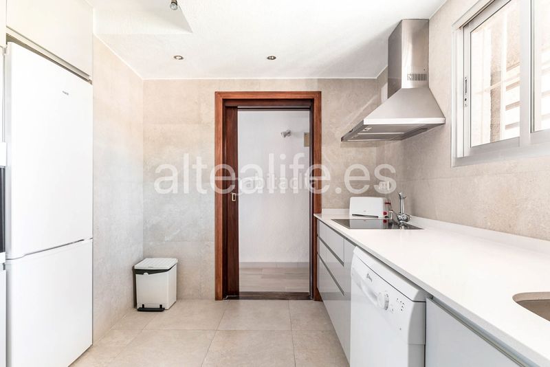 Foto 7bc7e03b-f73e-4a51-95cc-ebbf74554832. Apartament amb xemeneia aparcament piscina a L´Olla Altea