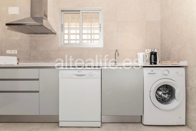 Foto 855a29fc-b45b-4931-888d-c853ec8c610e. Apartament amb xemeneia aparcament piscina a L´Olla Altea