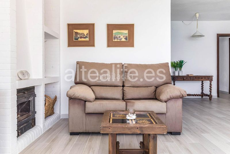 Foto 919812b7-1013-4ee1-bbd2-25fc56c544bb. Apartament amb xemeneia aparcament piscina a L´Olla Altea
