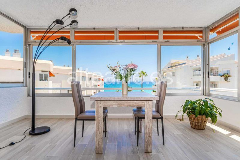 Foto a16eb8f0-7698-4f40-804e-dd578e1e95e4. Apartament amb xemeneia aparcament piscina a L´Olla Altea