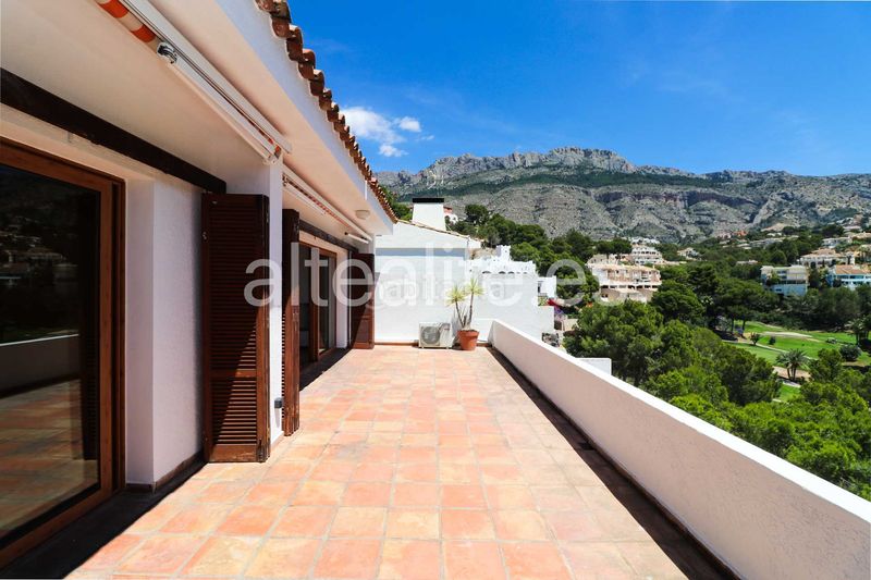 Foto 1fe50339-7d99-459d-a6a4-8987ca3a6a99. Apartament amb xemeneia piscina a Altea la vella Altea