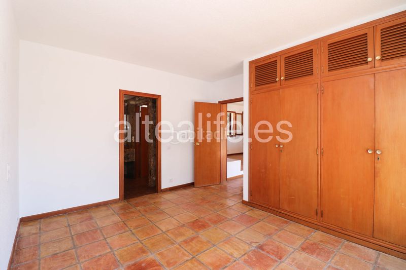 Foto 70a61c8d-85a2-4d43-8df6-d9ded18abb24. Apartament amb xemeneia piscina a Altea la vella Altea