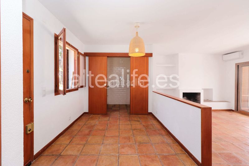Foto 9003e51d-1441-4d23-abb0-6153c4890b8e. Apartament amb xemeneia piscina a Altea la vella Altea
