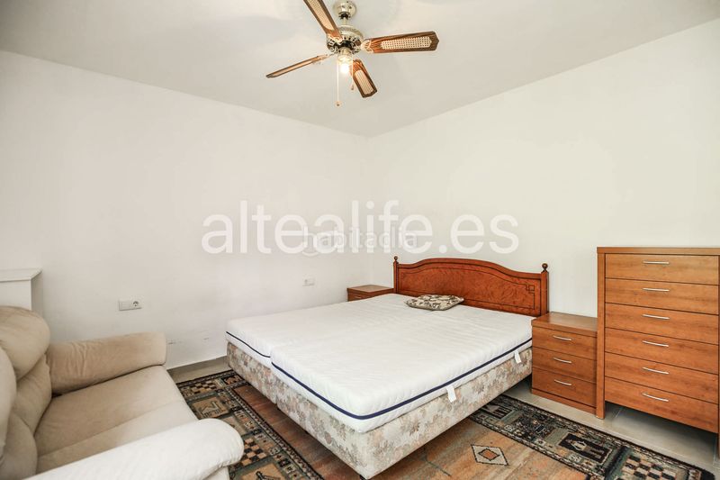 Foto b69f9c5c-e117-4e56-936e-aba25d43bf38. Xalet amb xemeneia aparcament a Montebello - Nou Espai Nucia (la)