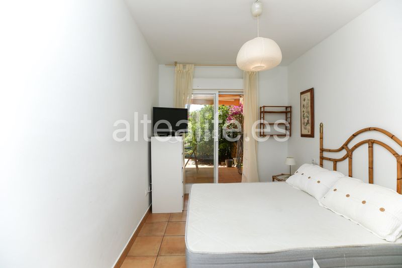 Foto 14ae8d3f-3597-4006-8f01-db5fb4ce8169. Apartament amb calefacció piscina a Mascarat Altea