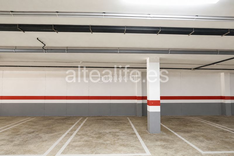 Foto 2c5c6c63-1f4d-486f-82ae-b5567f316d4f. Apartament amb calefacció piscina a Mascarat Altea