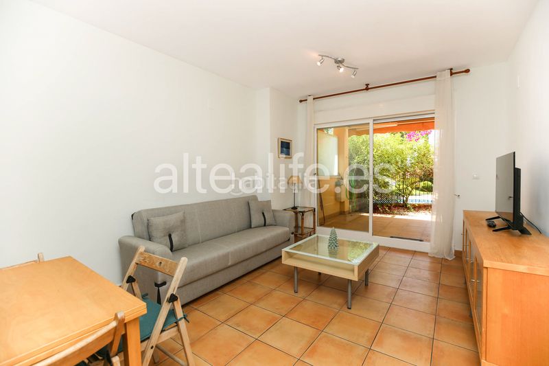 Foto 69d37dba-3ff9-4fc0-aa49-09690934d766. Apartament amb calefacció piscina a Mascarat Altea