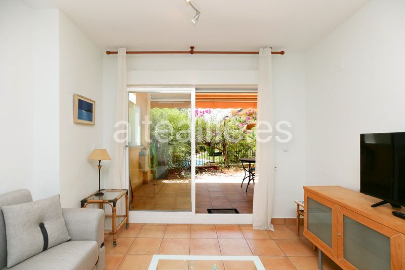 Foto ce33c899-1066-4f37-b693-3ea2a89aa7bc. Apartament amb calefacció piscina a Mascarat Altea