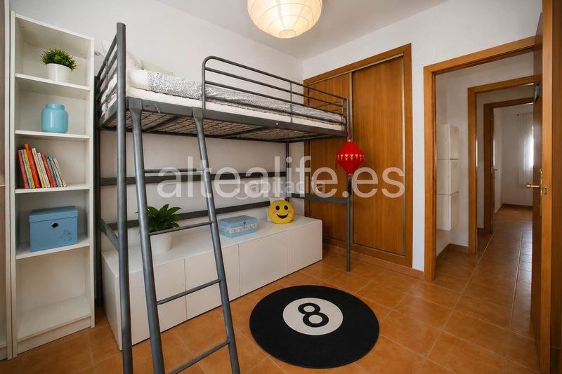 Foto a4bfe928-75a6-46f7-826d-d01bc56ed3d2. Casa adossada amb xemeneia aparcament piscina a Montebello - Nou Espai Nucia (la)
