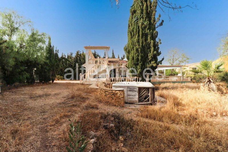 Foto b5f56cd9-f471-4056-a865-5845eb428902. Xalet amb xemeneia aparcament piscina a Barranco Hondo Nucia (la)