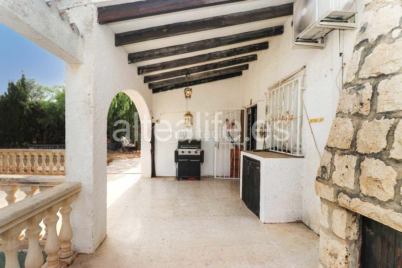Foto ba0d869c-9828-41a7-b4be-8e9e6f3fadf6. Xalet amb xemeneia aparcament piscina a Barranco Hondo Nucia (la)