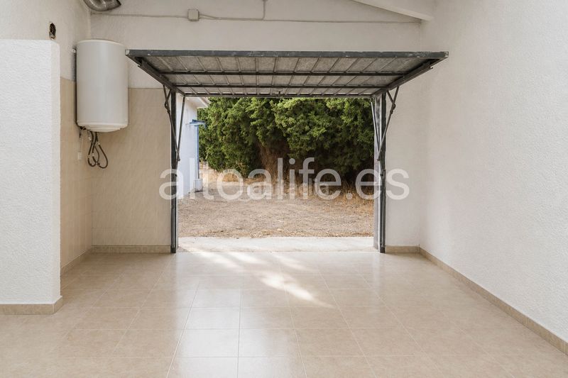 Foto dc478e49-160b-49a9-b950-c254a8916469. Xalet amb xemeneia aparcament piscina a Barranco Hondo Nucia (la)
