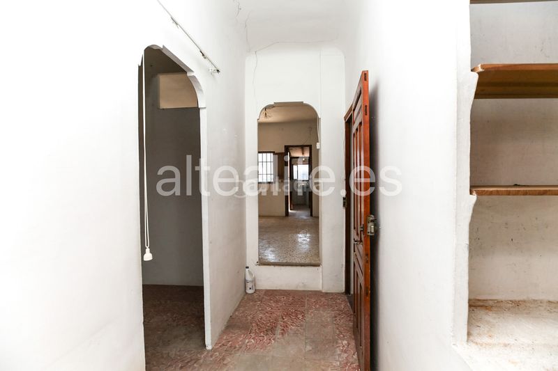 Foto 72e6399d-218a-407f-89ba-fbc5e152f3dd. Casa adossada amb xemeneia a Altea ciudad Altea