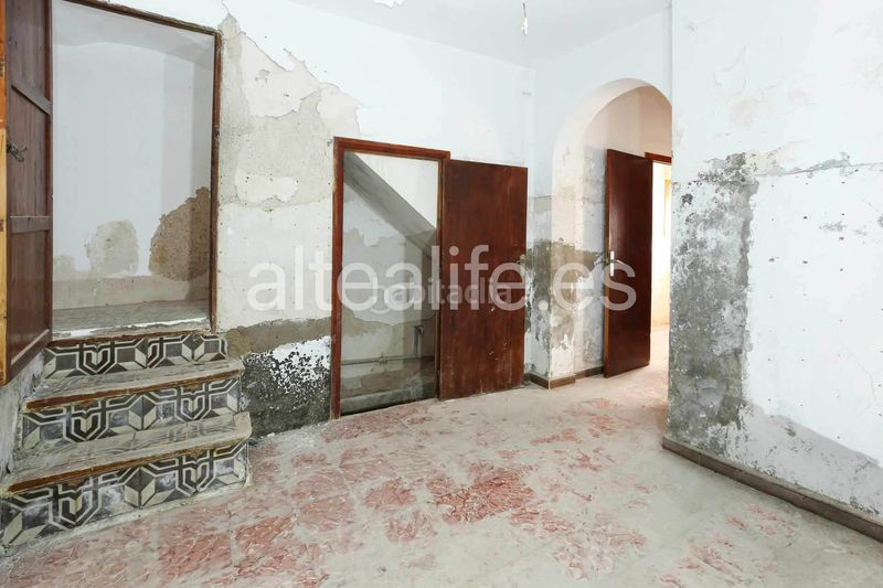 Foto 7b6f5a57-d253-416f-bb6b-f5eb7bece1d2. Casa adossada amb xemeneia a Altea ciudad Altea