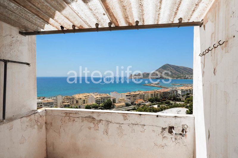 Foto ec5e078b-3c91-4fcf-b458-f6b2910436c8. Casa adossada amb xemeneia a Altea ciudad Altea