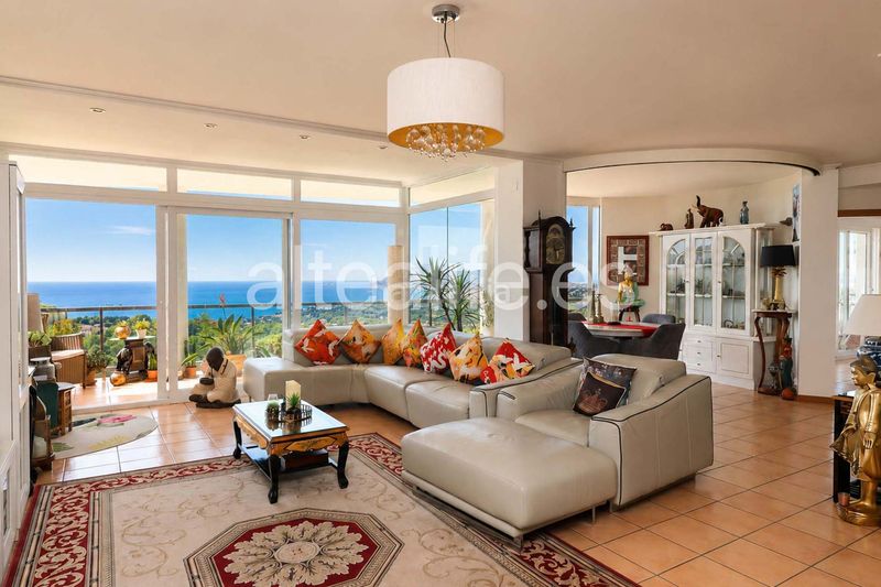 Foto 84a597b7-bcbe-48d9-bc53-f9ad2fb7eeb1. Apartament amb aparcament a Altea la vella Altea