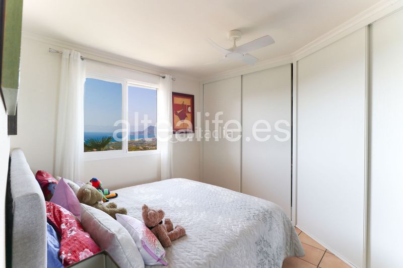 Foto f4f1711d-26b1-4b6a-b5d9-4bdc25fdafe4. Apartament amb aparcament a Altea la vella Altea