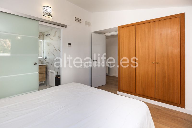 Foto 2c6fbbdf-c3bd-4c5d-bf26-114004f75724. Alquiler apartamento en calle eriso 1 apartamento en alquiler de corta estancia con terraza y vistas en sierra en Altea