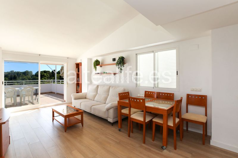 Foto 3e7d2e12-6853-4189-88c3-16129dab87f1. Alquiler apartamento en calle eriso 1 apartamento en alquiler de corta estancia con terraza y vistas en sierra en Altea