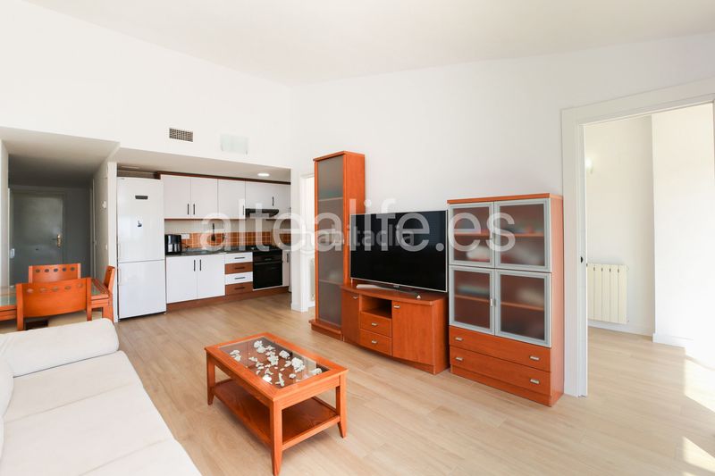 Foto 42f165b7-aec4-4d27-bfff-435c22d585ef. Alquiler apartamento en calle eriso 1 apartamento en alquiler de corta estancia con terraza y vistas en sierra en Altea