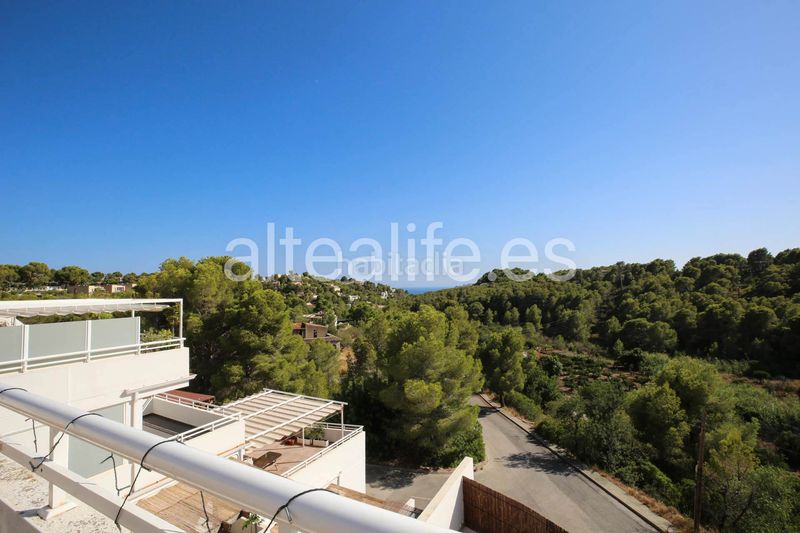 Foto 53de6b8d-218c-4056-a2ce-057d6cfc66c9. Alquiler apartamento en calle eriso 1 apartamento en alquiler de corta estancia con terraza y vistas en sierra en Altea