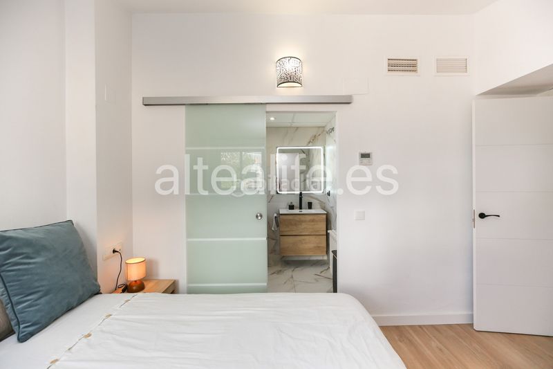 Foto ae3b6376-cbb2-47ff-9a94-dd68c8468e02. Alquiler apartamento en calle eriso 1 apartamento en alquiler de corta estancia con terraza y vistas en sierra en Altea